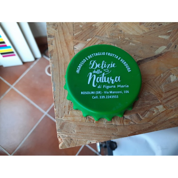 Apribottiglia con calamita